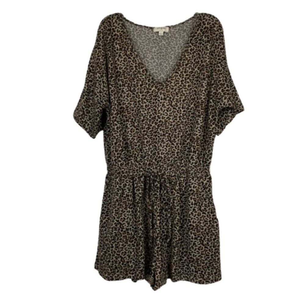 Umgee leopard romper size Large